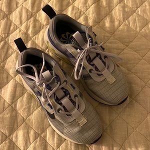 Nike Air Max Size 4Y